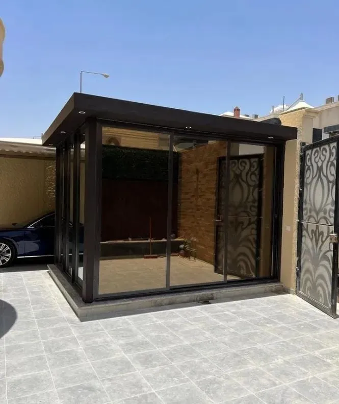 تركيب ساندوتش بانل في مشروع صناعي بمدينة الرياض